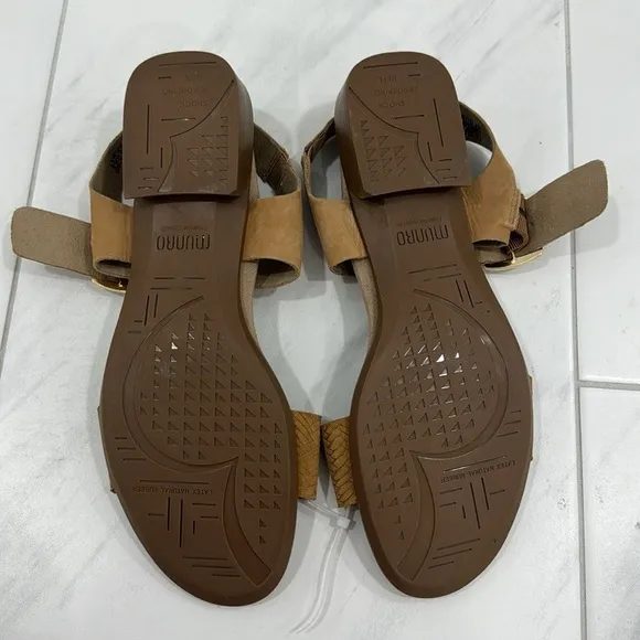 NEW! Munro Medium Tan Cleo Sandal - Size 10.5