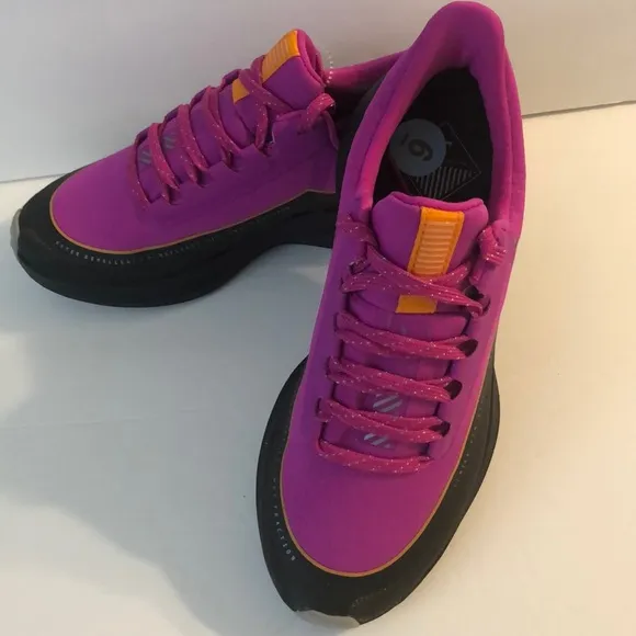 New Nike Air Zoom Winflo 6 Shields Running Shoe