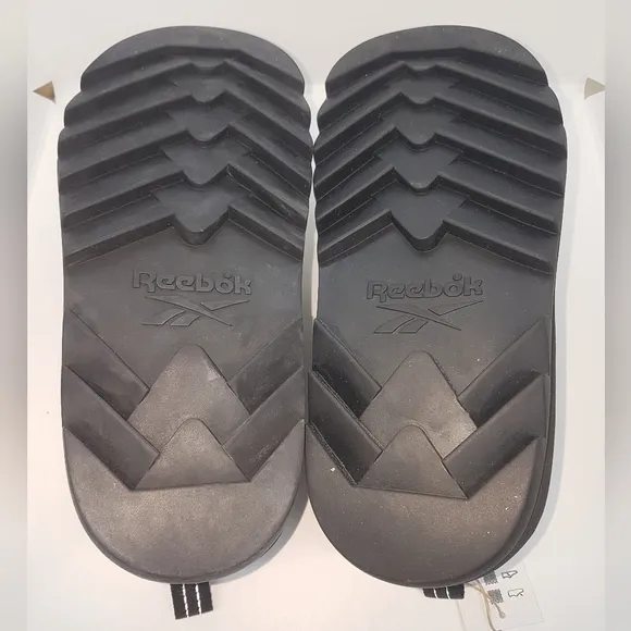 New Reebok Beatnik Moc Black/Silver Metallic Running Shoes Sz 8