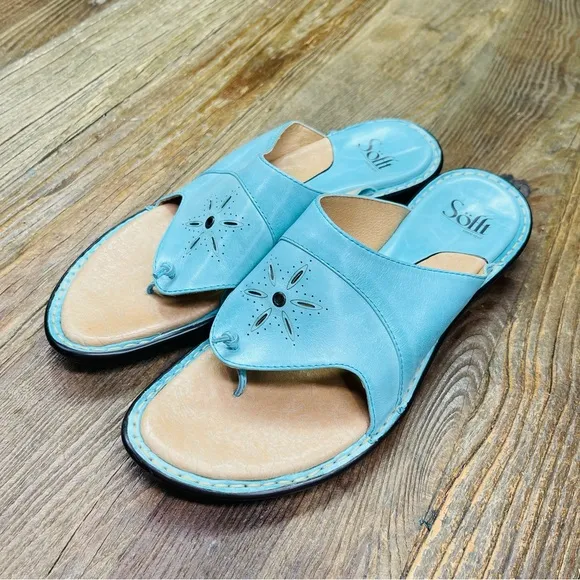 New ~ Sofft Turquoise Leather Floral Slip On Low Heeled Sandals Size 9