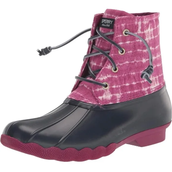 NEW Sperry Saltwater Ankle Rubber Duck Rain Snow Winter Boots Magenta Tie Dye