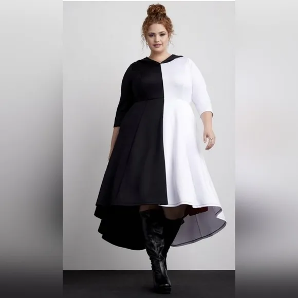 New Torrid Disney Cruella Hooded Scuba Multi Dress Size 6X / 30