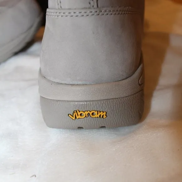 NEW UGG MEN'S‎ BUTTER WATERPROOF LEATHER SHEARLING SNOW WINTER BOOTS PUTTY GRAY