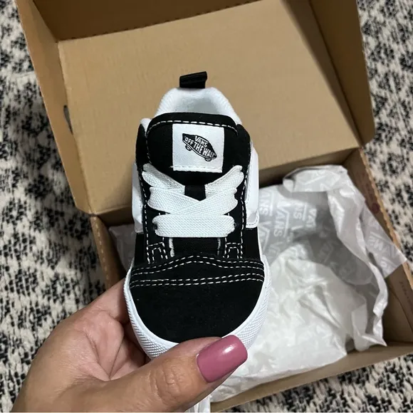 New VANS Knu Skool Elastic Lace Little Kids Shoes Toddler Size 6