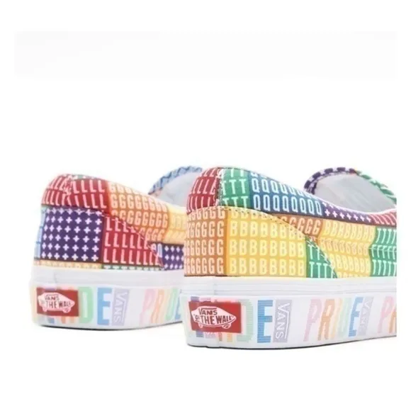 NEW Vans Pride Classic Slip-On Shoes Size 9