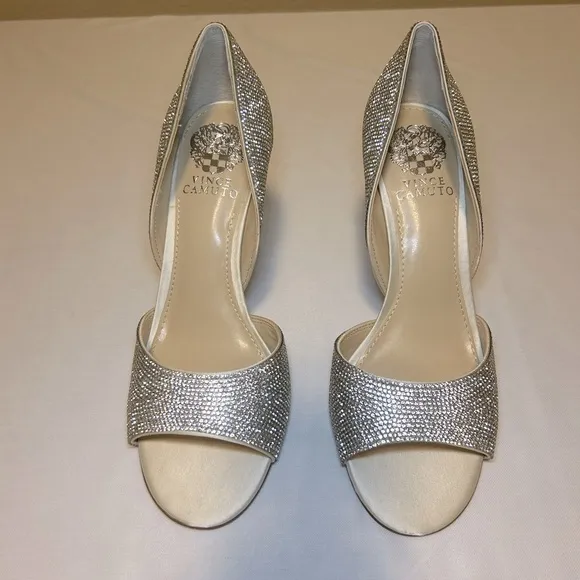 NEW VINCE CAMUTO Aliandry2 Rhinestone Slip On Heels Sandals Women’s, Size 8.5M