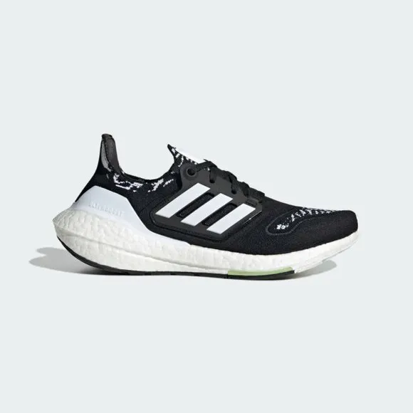 [NEW] Women's adidas UltraBoost 22 Running Shoes Black GX8019