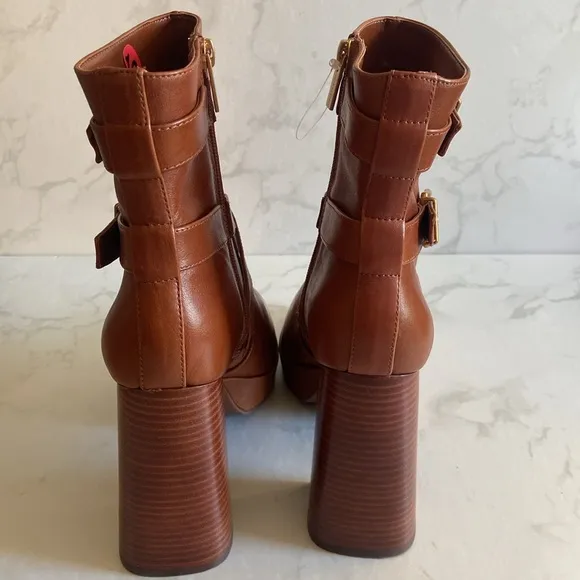 New Women's Vince Camuto Coliana Brown Leather Platform Ankle Boots Booties 10