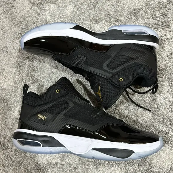 🫨NEW🔐Jordan STAY LOYAL 3 tennis shoes sneakers MEN 11.5 GS BLACK METALLIC GOLD