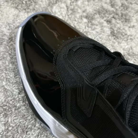 🫨NEW🔐Jordan STAY LOYAL 3 tennis shoes sneakers MEN 11.5 GS BLACK METALLIC GOLD