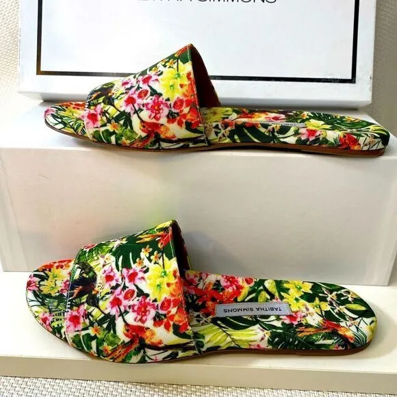 New with box Tabitha Simmons tropical print sandals size 37 or 6.5 Italy