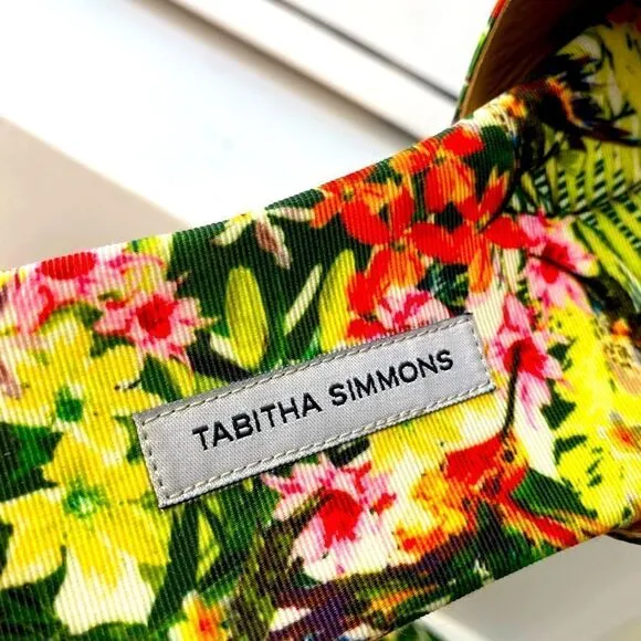 New with box Tabitha Simmons tropical print sandals size 37 or 6.5 Italy