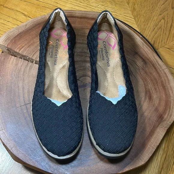 NIB COMFORTIVA RIYA WEAVE FLATS