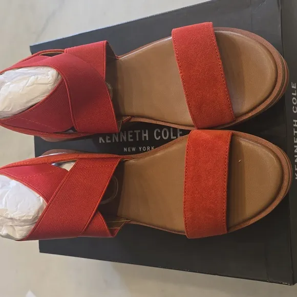 NIB Kennth Cole Harlow Eva Wedge Shoes In Size 7.5