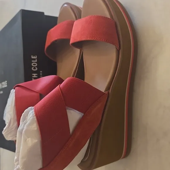 NIB Kennth Cole Harlow Eva Wedge Shoes In Size 7.5