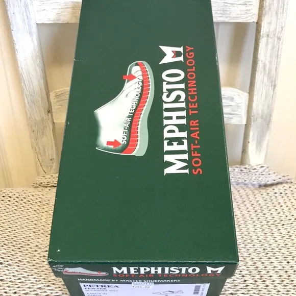 NIB Mephisto Petrea Sandal