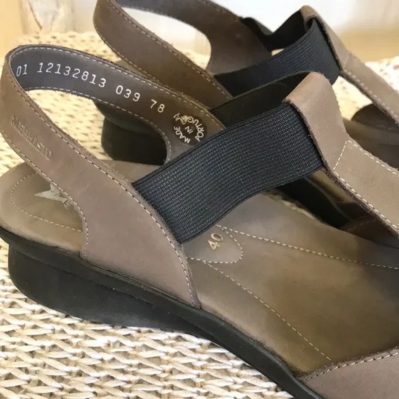 NIB Mephisto Petrea Sandal