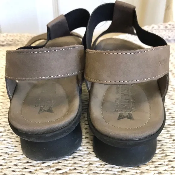 NIB Mephisto Petrea Sandal
