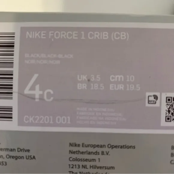 NIB. NIKE Force 1 Crib Booties