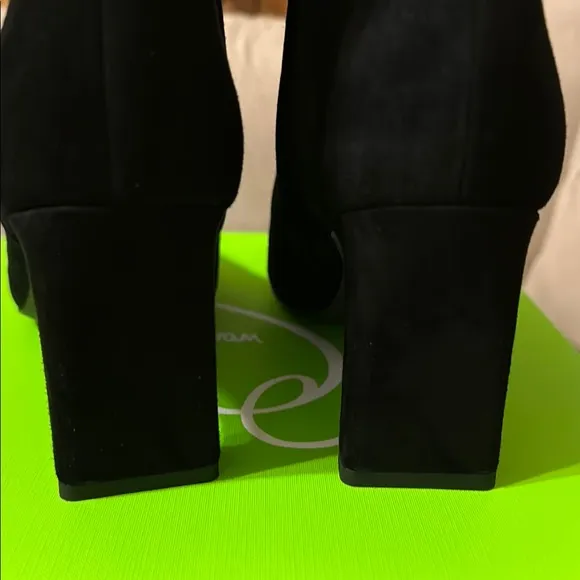 NIB Sam Edelman Saige Elegant Black Suede Ankle Boots size 9.5