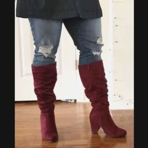 NIB TORRID Wine Wide Slouch Cone Heel Knee High Boot. SIZE 10.5W