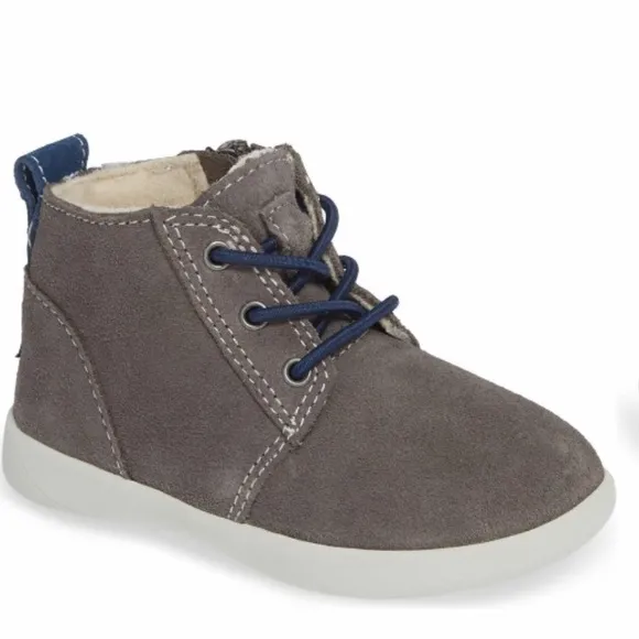 NIB UGG Kristjan Chukka Botttie Sneaker leather size 1 / 0 to 6 month baby shoes