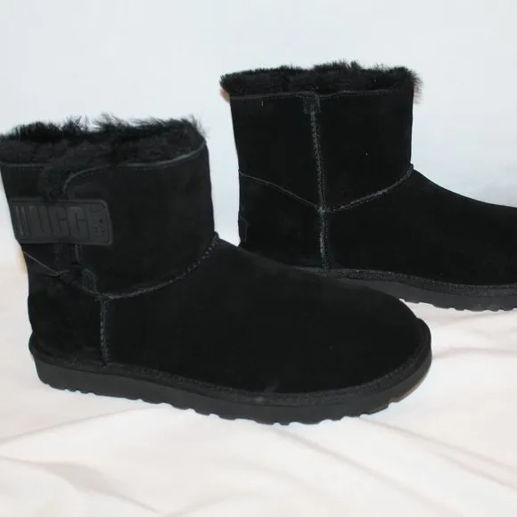 NIB‎ UGG LOGO STRAP MINI SUEDE SHEARLING LINED ANKLE BOOTS BLACK