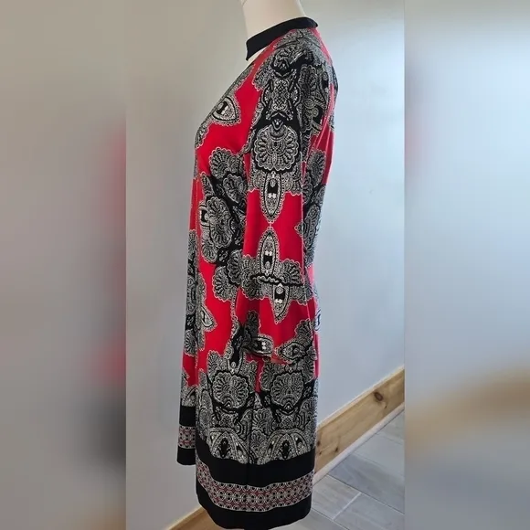 Nicole Miller Studio 3/4 Sleeve Knit Dress Choker V-Neck Red Black Print Sz. 8