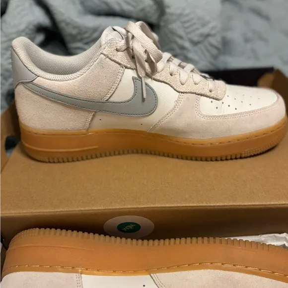 Nike Air Force 1 07’ LV8-size 10 men’s Sneakers