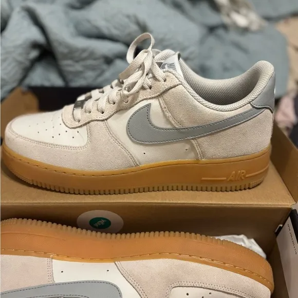 Nike Air Force 1 07’ LV8-size 10 men’s Sneakers