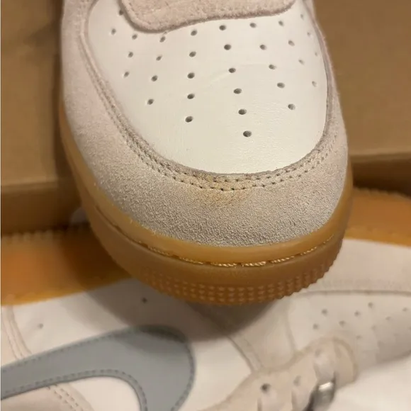 Nike Air Force 1 07’ LV8-size 10 men’s Sneakers