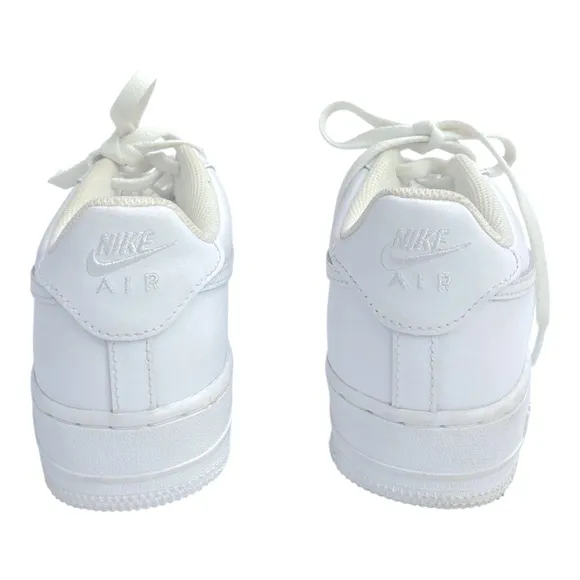 Nike Air Force 1 school grade white great condition size 6.5Y. DH29220-111