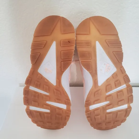 NIKE Air Hurache Women's Zs. 7 Light Pink