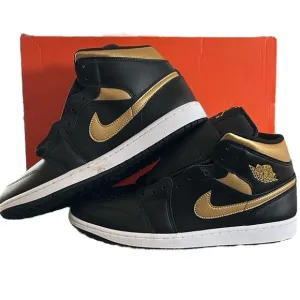 Nike air Jordan 1 Mid Basketball Shoes black gold size 13 NEW in wrong box