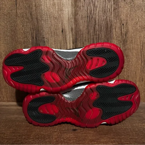 Nike Air Jordan 11 XI Retro GS 'Bred' 2012  378038-010 Youth Size 7Y Shoes