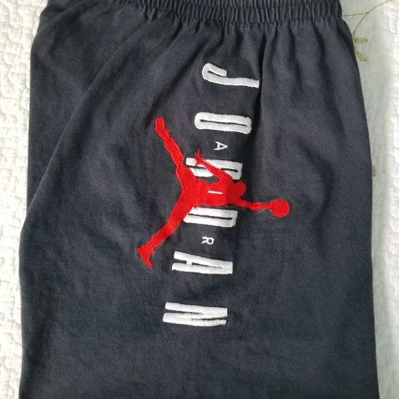 Nike Air jordan 1985 Embroidered Shorts