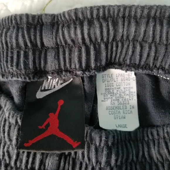 Nike Air jordan 1985 Embroidered Shorts