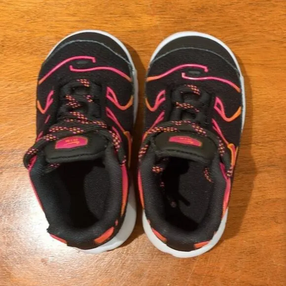 Nike Air Max Plus Toddler/Shoes/Casual running Sneakers Orange/Pink/Black Size 6