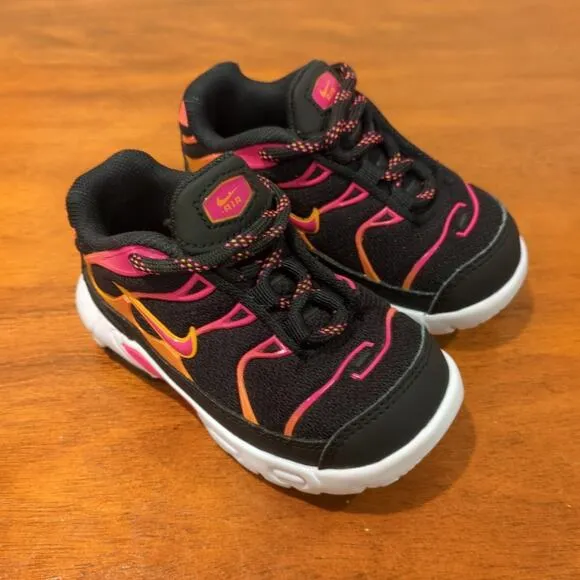 Nike Air Max Plus Toddler/Shoes/Casual running Sneakers Orange/Pink/Black Size 6