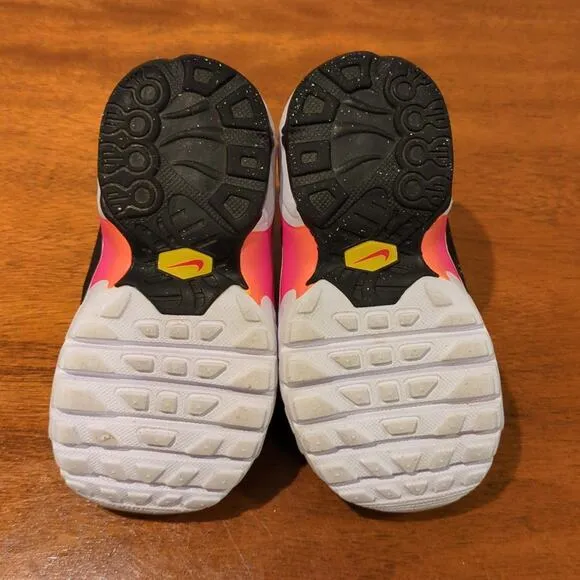 Nike Air Max Plus Toddler/Shoes/Casual running Sneakers Orange/Pink/Black Size 6