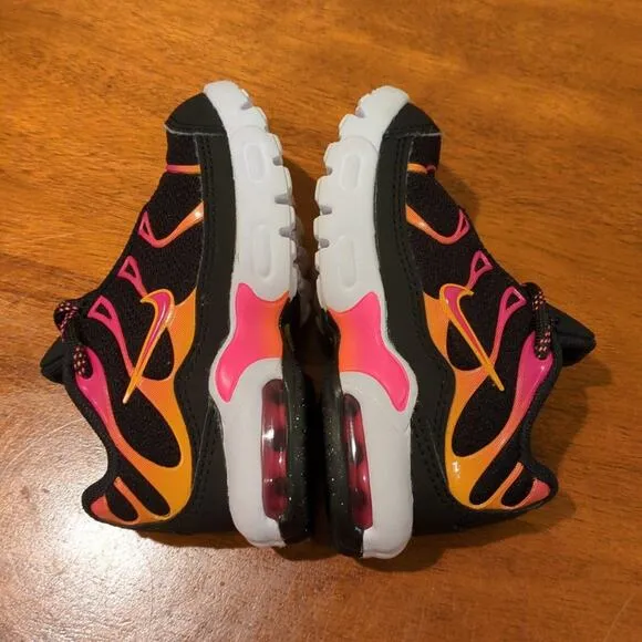 Nike Air Max Plus Toddler/Shoes/Casual running Sneakers Orange/Pink/Black Size 6