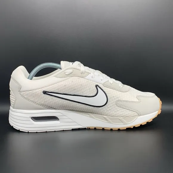 Nike Air Max Solo Summit White Light Bone Running Shoes FN6918-100 Men's Sz 9.5