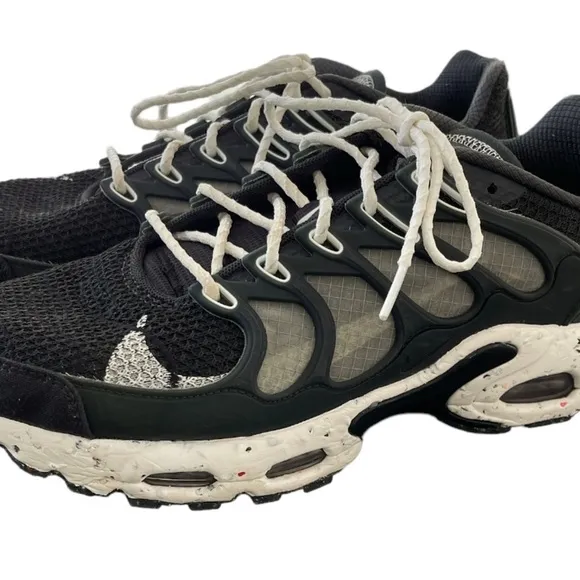 Nike Air Max Terrascape Plus size 10.5 black gray white sneakers shoes