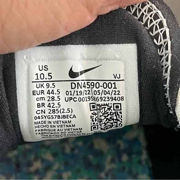 Nike Air Max Terrascape Plus size 10.5 black gray white sneakers shoes