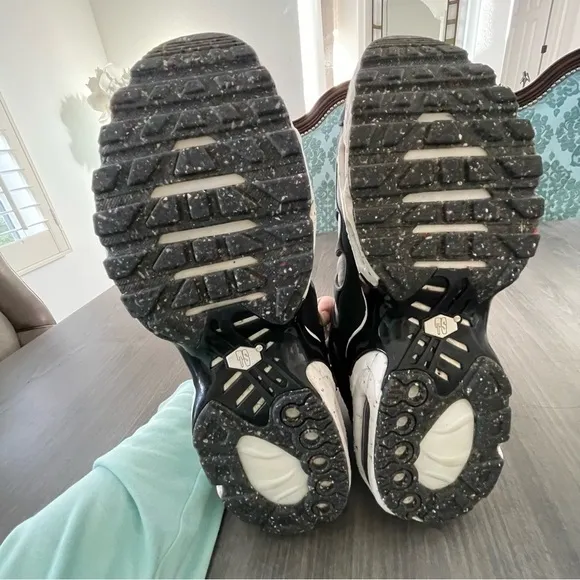 Nike Air Max Terrascape Plus size 10.5 black gray white sneakers shoes
