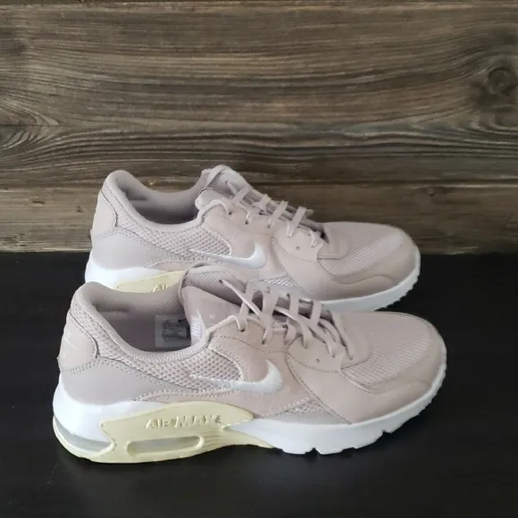 Nike Air Max Women's Sneakers - Light Pink
