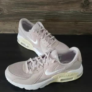Nike Air Max Women's Sneakers - Light Pink