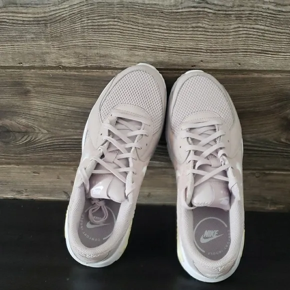 Nike Air Max Women's Sneakers - Light Pink
