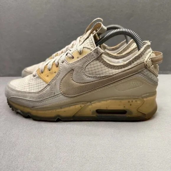 Nike Air Max 90 Terrascape Womens Size 7.5 Shoes Light Bone Athletic Trainers