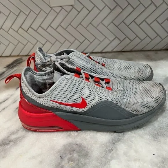 Nike Air Max Motion 2 Wolf Gray Running Shoes C17589-001. Size 10